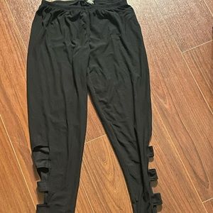 Cut out leggings